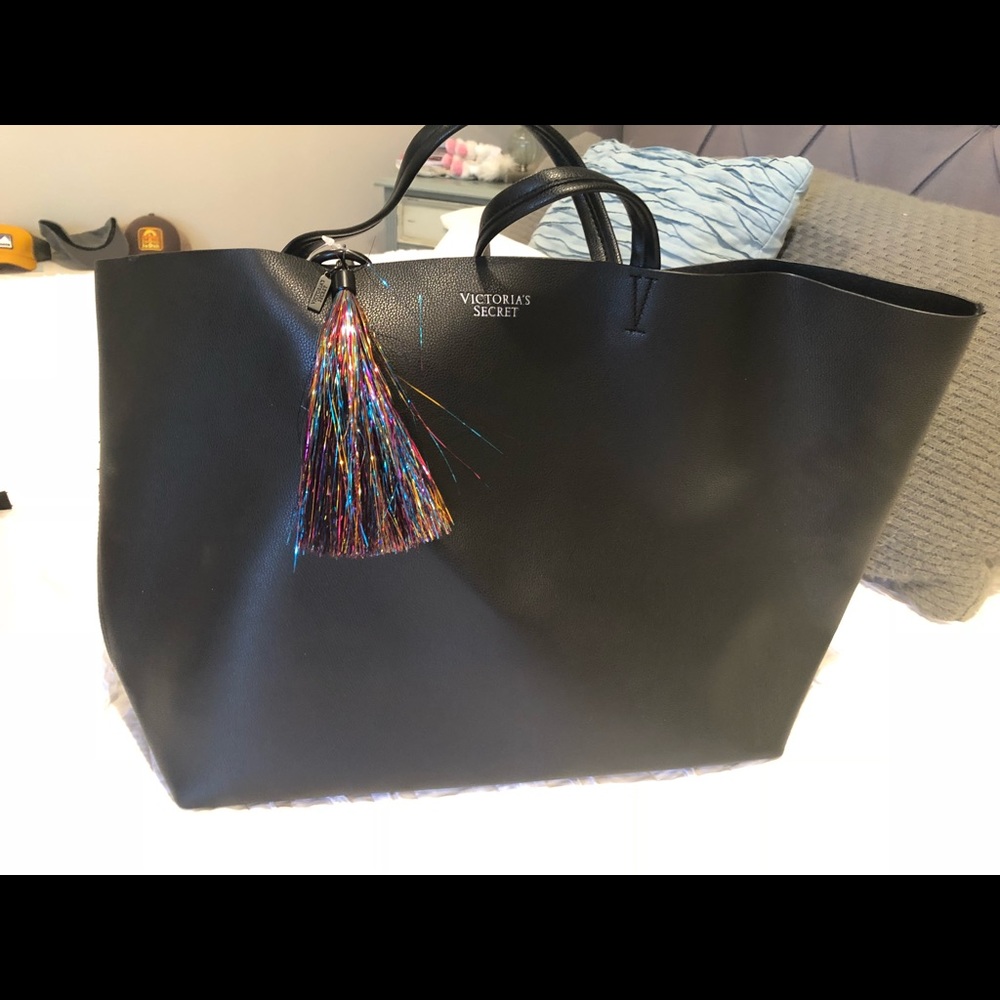 Victoria’s Secret tote